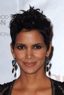 Halle Berry iamediaimdbcomimagesMMV5BMjIxNzc5MDAzOV5BMl5