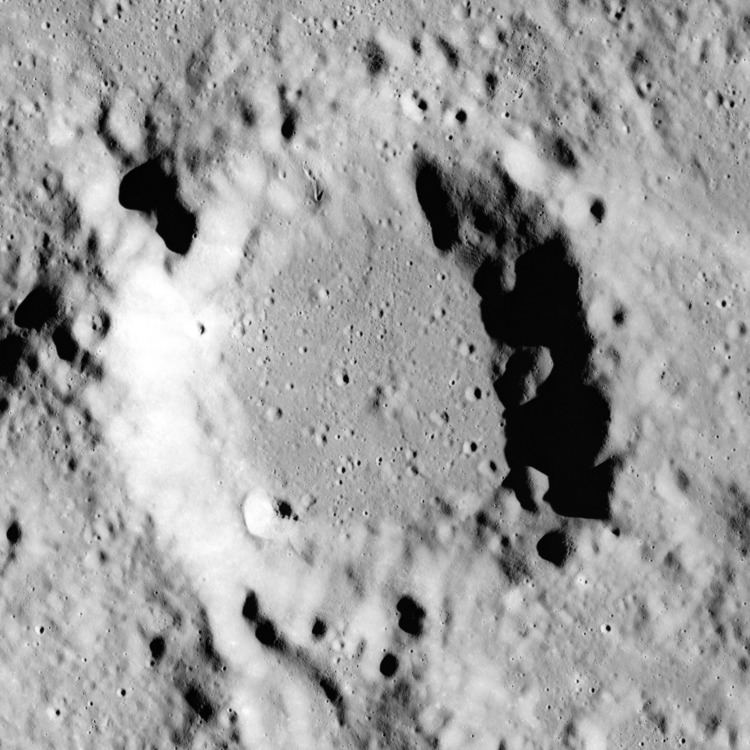 Halley (lunar crater)