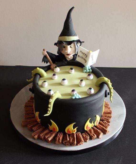Halloween cake 1000 ideas about Scary Halloween Cakes on Pinterest Scary cakes