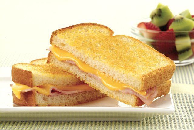 Ham and cheese sandwich assetskraftfoodscomrecipeimagesopendeploy534