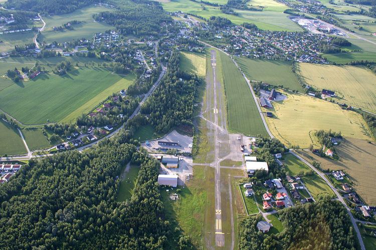 Hamar Airport, Stafsberg
