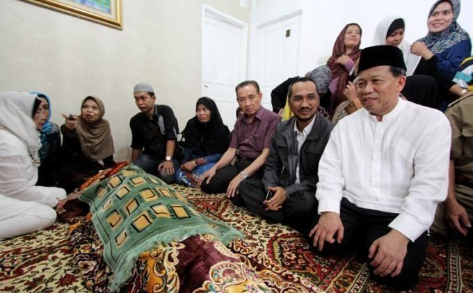 Hamid Awaludin FOTO Ketua KPK Melayat ke Rumah Duka Ibunda Hamid