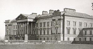 Hamilton Palace httpsuploadwikimediaorgwikipediacommonsthu