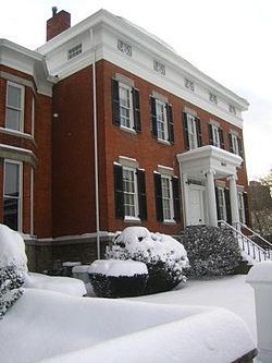Hamilton White House httpsuploadwikimediaorgwikipediacommonsthu