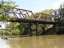Hampden Bridge (Wagga Wagga) httpsuploadwikimediaorgwikipediacommonsthu
