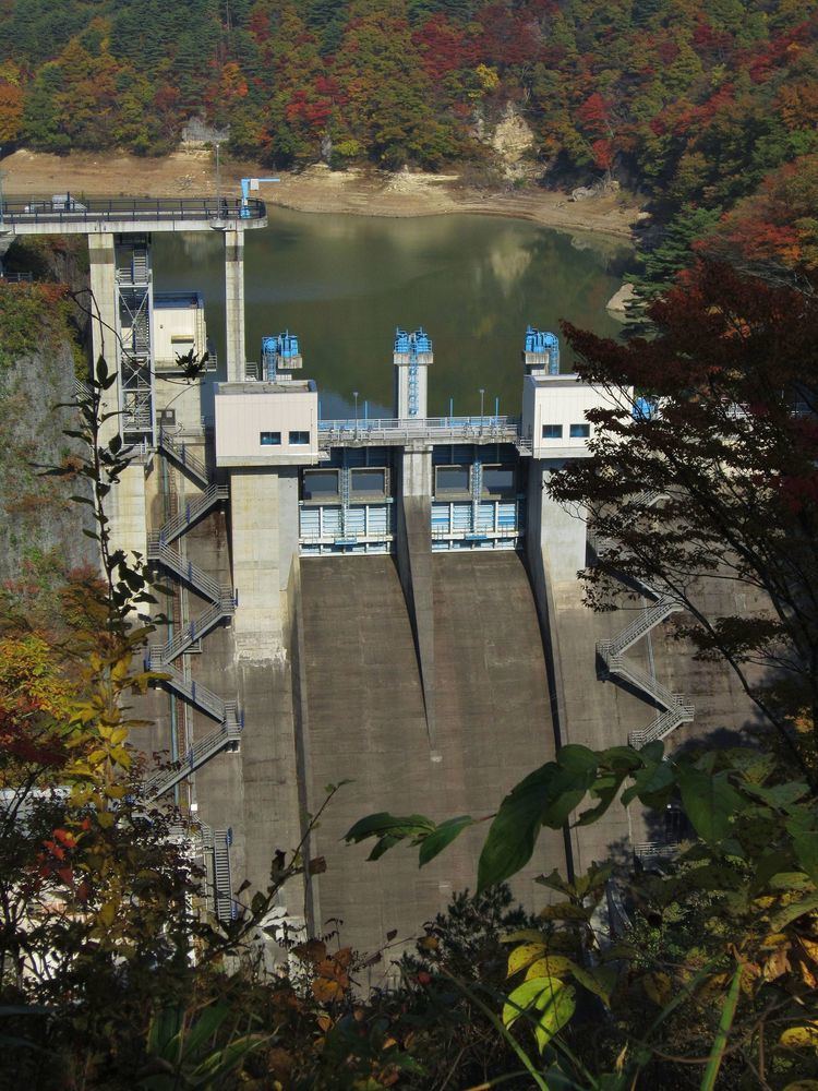 Hanayama Dam httpsuploadwikimediaorgwikipediacommonsthu