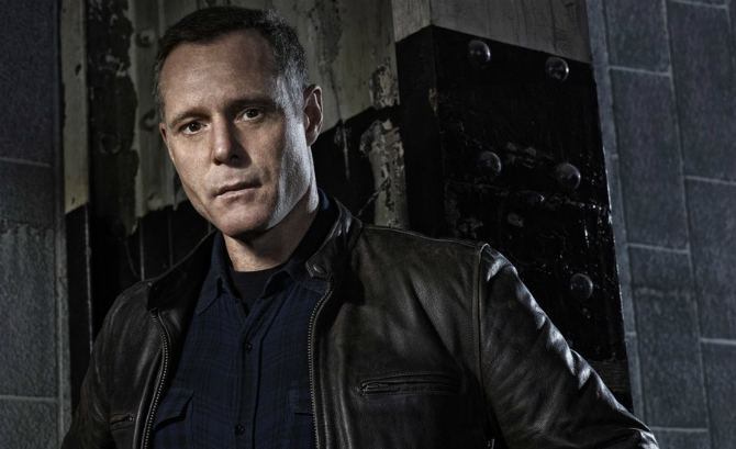 Hank Voight Chicago Fire39 And 39Chicago PD39 Spoilers Casey And Voight39s History