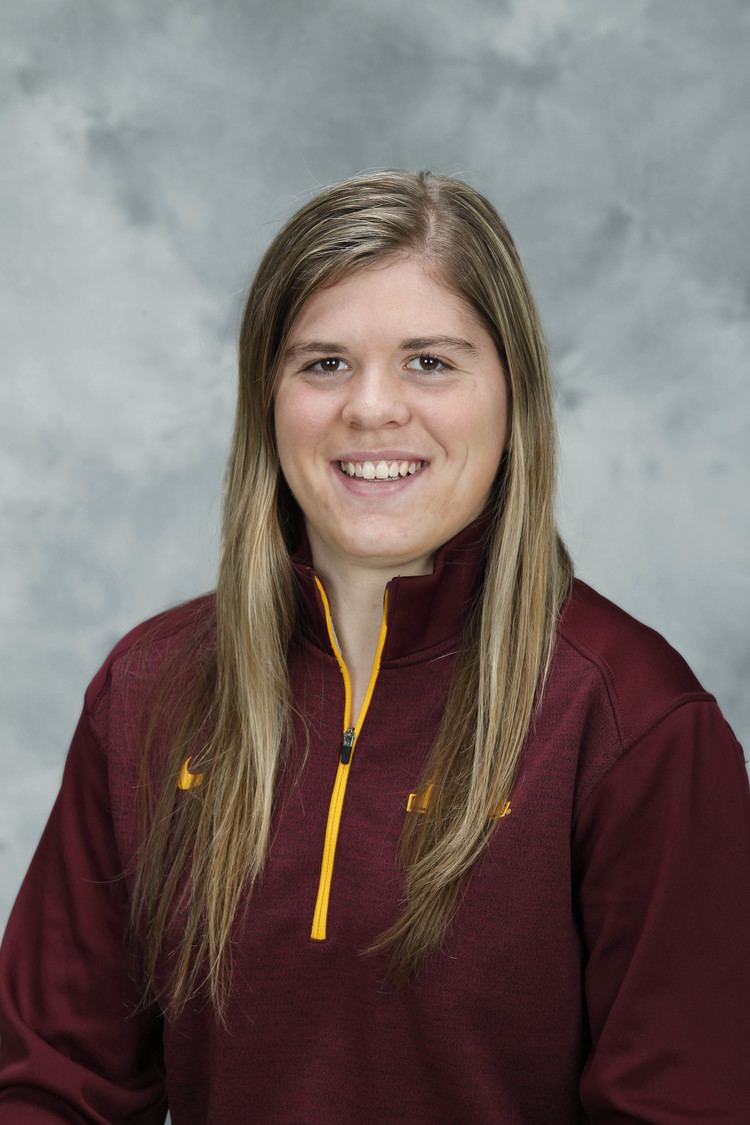 Hannah Brandt Us Brandt one of three finalists for top womens hockey award