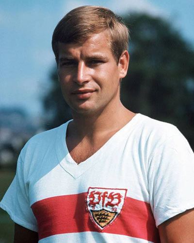 Hans Arnold (footballer) httpssweltsportnetgfxpersonl42912jpg