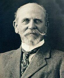Hans Heinrich Brüning httpsuploadwikimediaorgwikipediacommonsthu