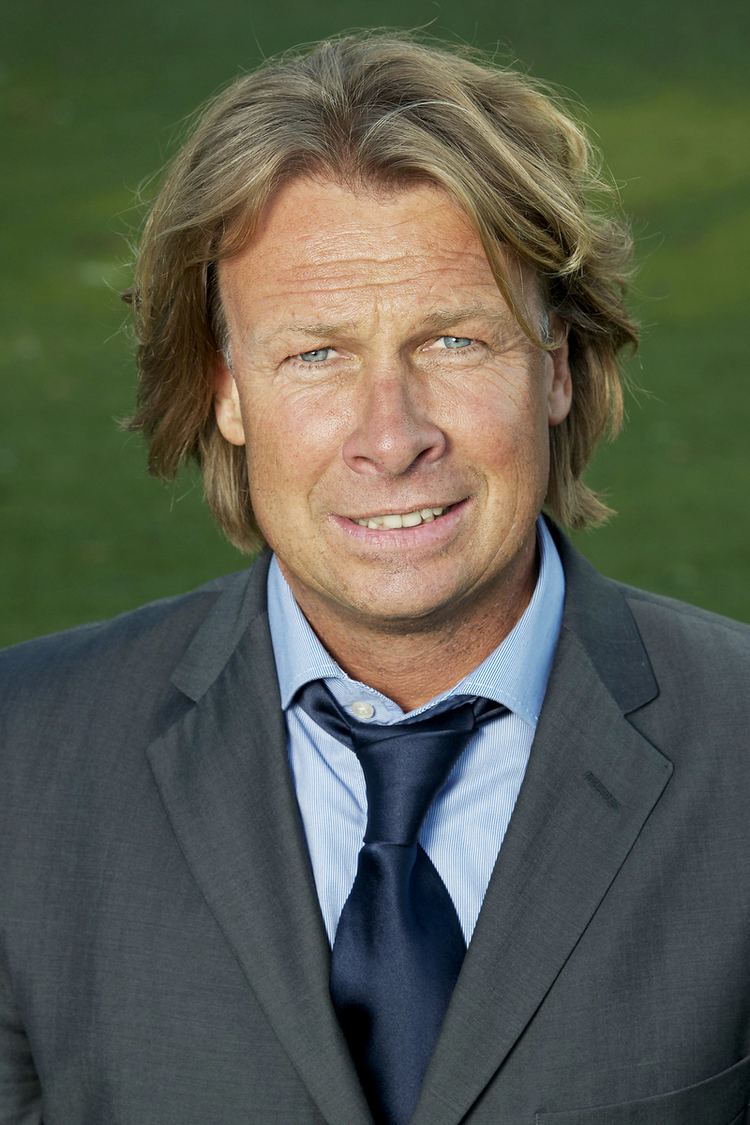 Hans Kraay, Jr. Kraay junior vertrekt bij DOVO Regio Rijnmond Voetbal