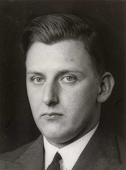 Hans Krag (author) httpsuploadwikimediaorgwikipediacommonsthu