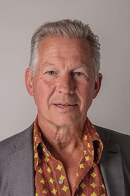 Hans van Heijningen httpsuploadwikimediaorgwikipediacommonsthu