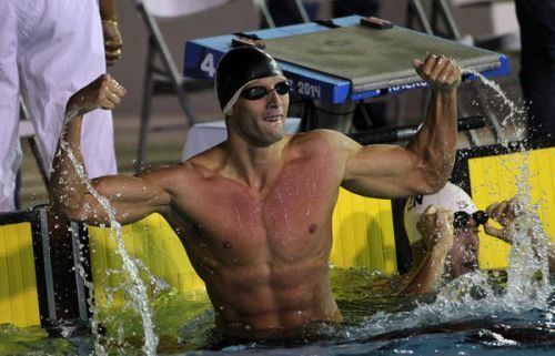 Hanser García Swimmer Hanser Garcia Wins Gold and Sets Record in Veracruz Games