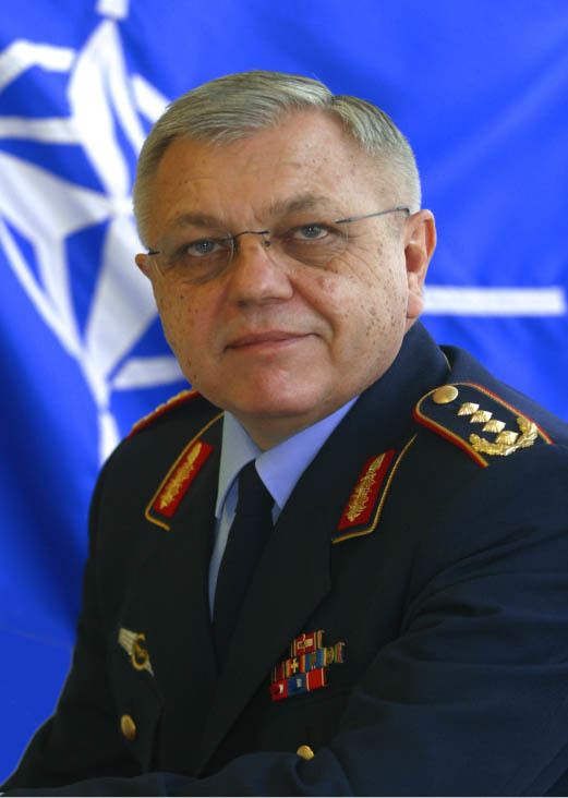 Harald Kujat NATO Who39s who Chairman MilCom General Kujat