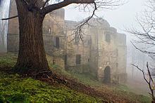 Harewood Castle httpsuploadwikimediaorgwikipediacommonsthu