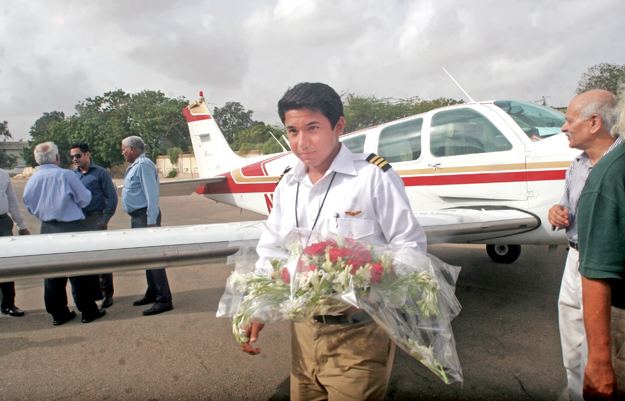 Haris Suleman Haris Suleman39s family arrives in American Samoa to