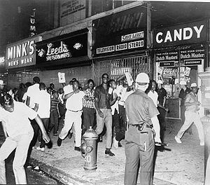 Harlem riot of 1964 httpsuploadwikimediaorgwikipediacommonsthu