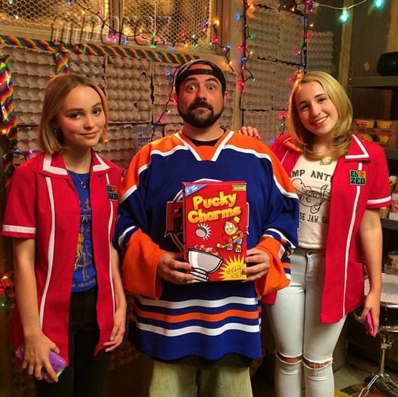 Harley Quinn Smith Look At Kevin Smith With LilyRose Depp And His Daughter
