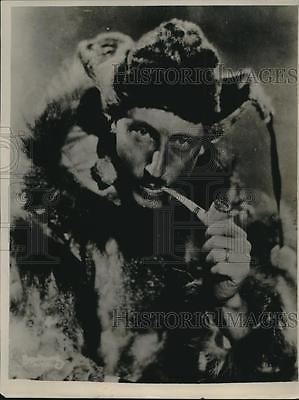 Harold McCracken 1928 Press Photo Author And Explorer Harold Mccracken Smoking His