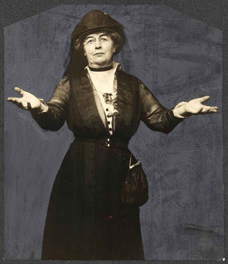 Harriot Stanton Blatch Mrs Harriet Stanton Blatch When suffragists returned from White