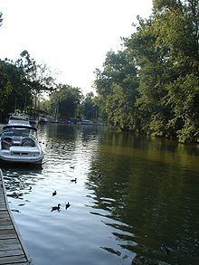Harrods Creek, Louisville httpsuploadwikimediaorgwikipediacommonsthu
