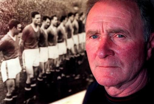 Harry Gregg Manchester United legend Harry Gregg backs Sir Alex in