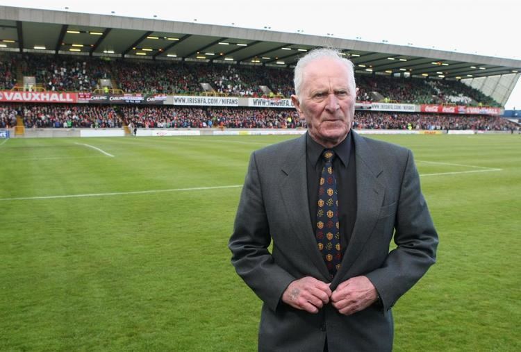 Harry Gregg The Sports Brief amp Murray Meets Harry Gregg talkSPORT