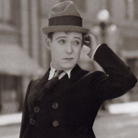 Harry Langdon moviemorlockscom The Blank Stare of Harry Langdon