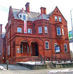 Hasbrouck House (Poughkeepsie, New York) httpsuploadwikimediaorgwikipediacommonsthu