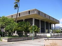 Hawaii State Capitol httpsuploadwikimediaorgwikipediacommonsthu