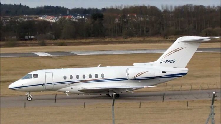 Hawker 4000 Hawker 4000 GPROO landing and take off at Edinburgh YouTube