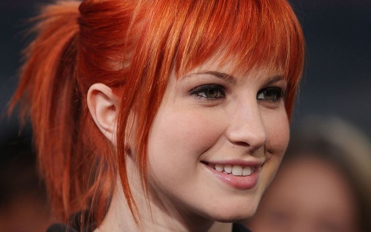 Hayley williams breasts