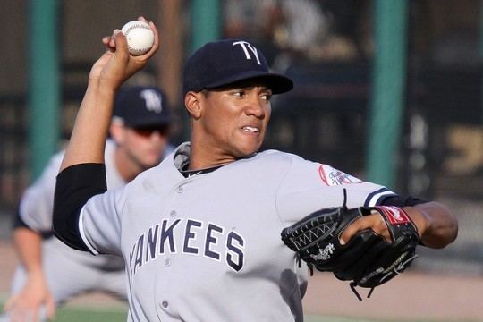 Héctor Noesí Hector Noesi Starting Today for Yankees