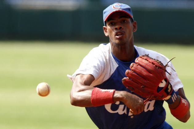 Héctor Olivera (baseball) Hector Olivera Injury Updates on Cuban Star39s Elbow and Return