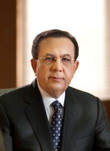 Héctor Valdez Albizu httpsuploadwikimediaorgwikipediacommonsthu