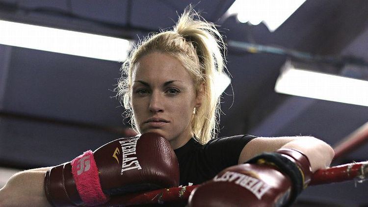 Heather Hardy Why You Should Root For Rising Boxing Star Heather Hardy