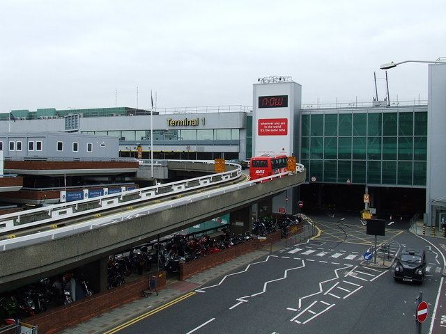 Heathrow Terminal 1 httpsuploadwikimediaorgwikipediacommons00
