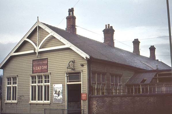 Heaton railway station httpsheatonhistorygroupfileswordpresscom201