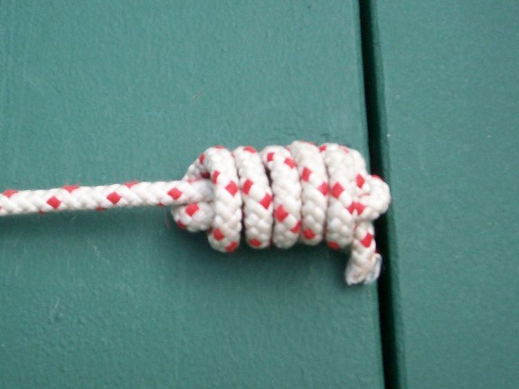 Heaving line knot