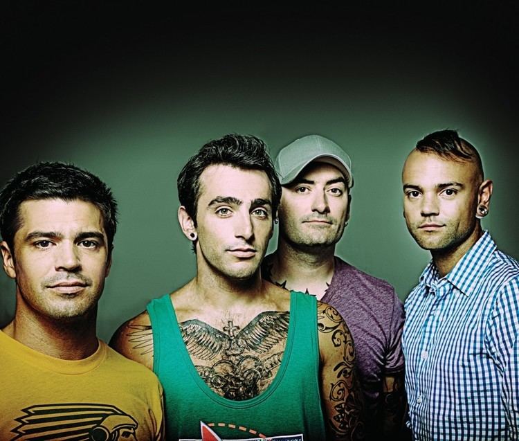 Hedley (band) 1000 images about Hedley on Pinterest Selfies Kiss you and The