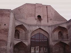 Heidarieh Mosque, Qazvin httpsuploadwikimediaorgwikipediacommonsthu