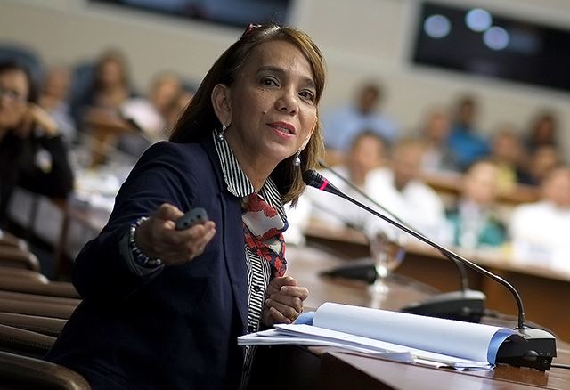 Heidi Mendoza COA commissioner Heidi Mendoza testifies at Senate hearing Photos