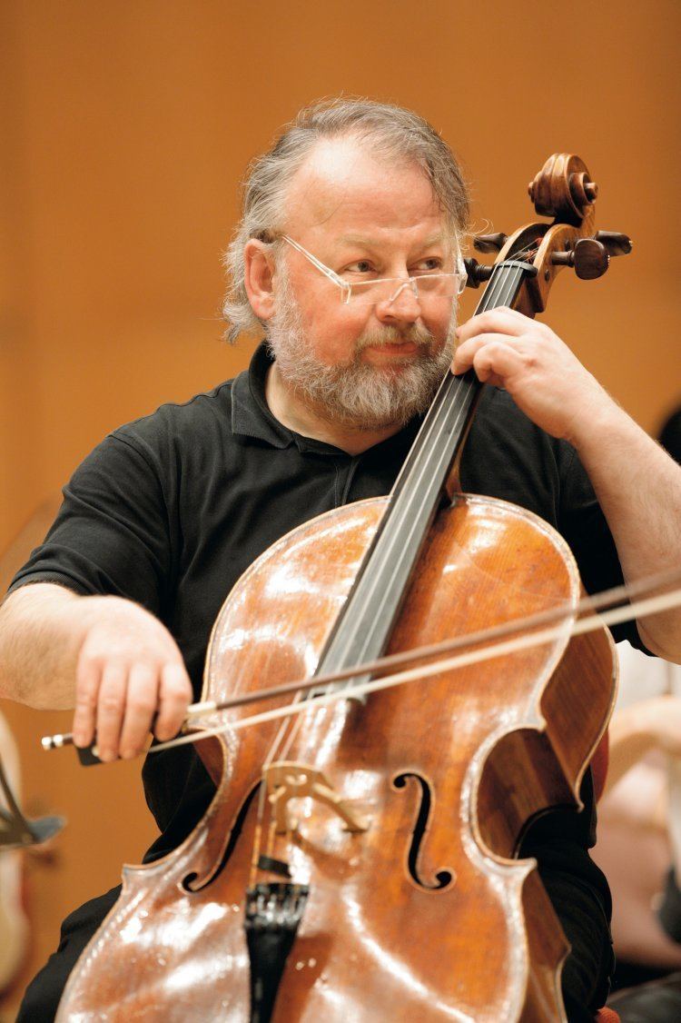 Heinrich Schiff Heinrich Schiff Cello Conductor Short Biography