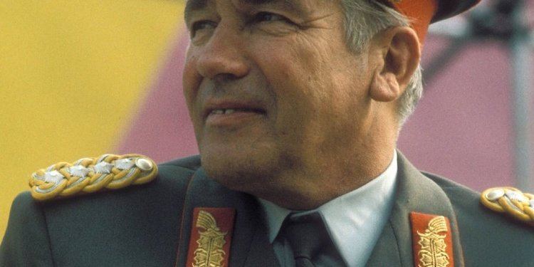 Heinz Hoffmann Von Stasi protokolliert Orgien des DDRMinister Heinz Hoffmann