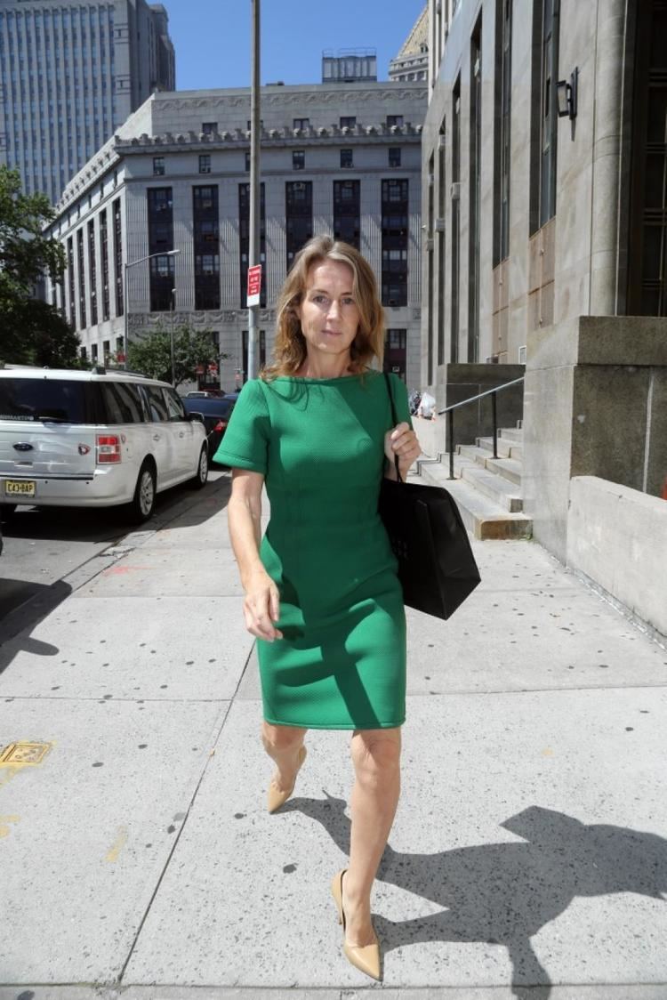 Heleen Mees Brooklyn plumber pays bail for economist who stalked ex