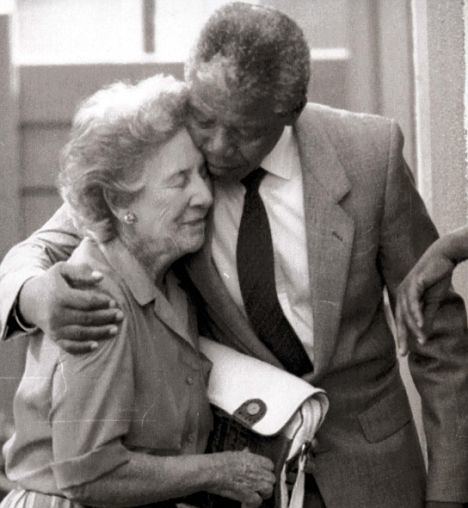 Helen Suzman Hundreds gather to mourn celebrated South African anti