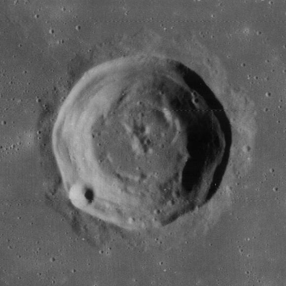 Helicon (crater)