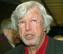 Helmut Ruge httpsuploadwikimediaorgwikipediacommonsthu