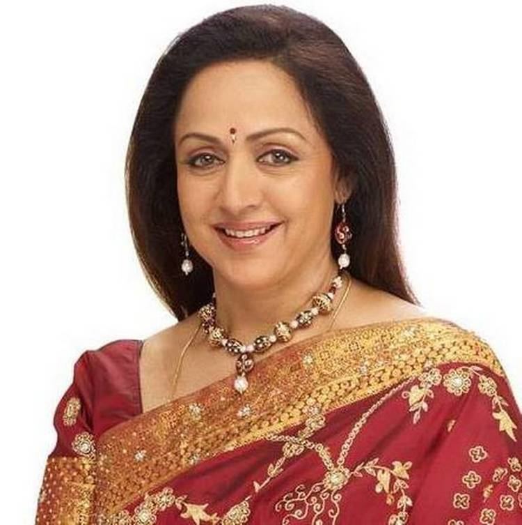 Hema Malini Hema Malini Accident Images Photo Wallpaper Latest News